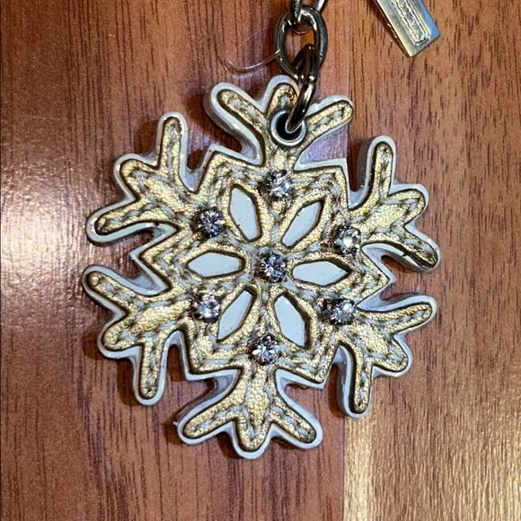 Coach Snowflake ❄️ Leather Keychain Bag Charm - Picture 2 of 14